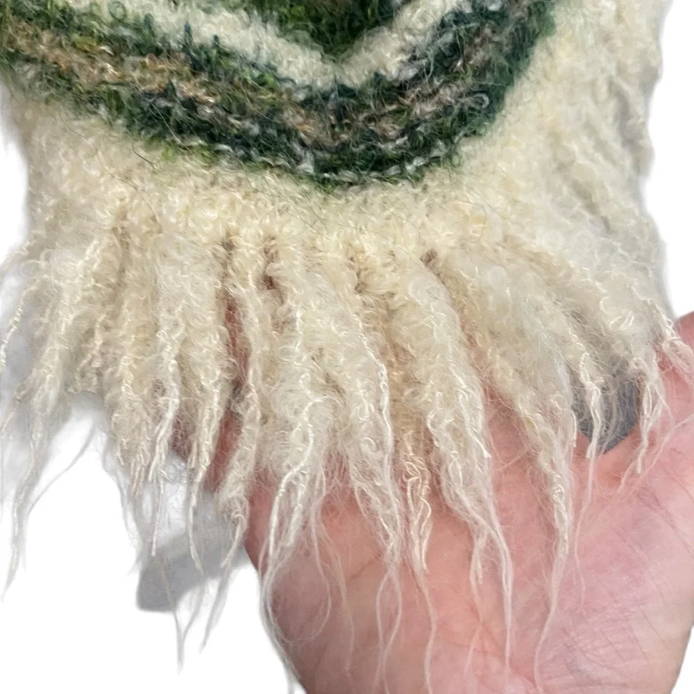 BREATHTAKING - EXTRAORDINARY DUAL FUNCTION PONCHO / SKIRT. 100% WOOL‎ -HANDMADE
